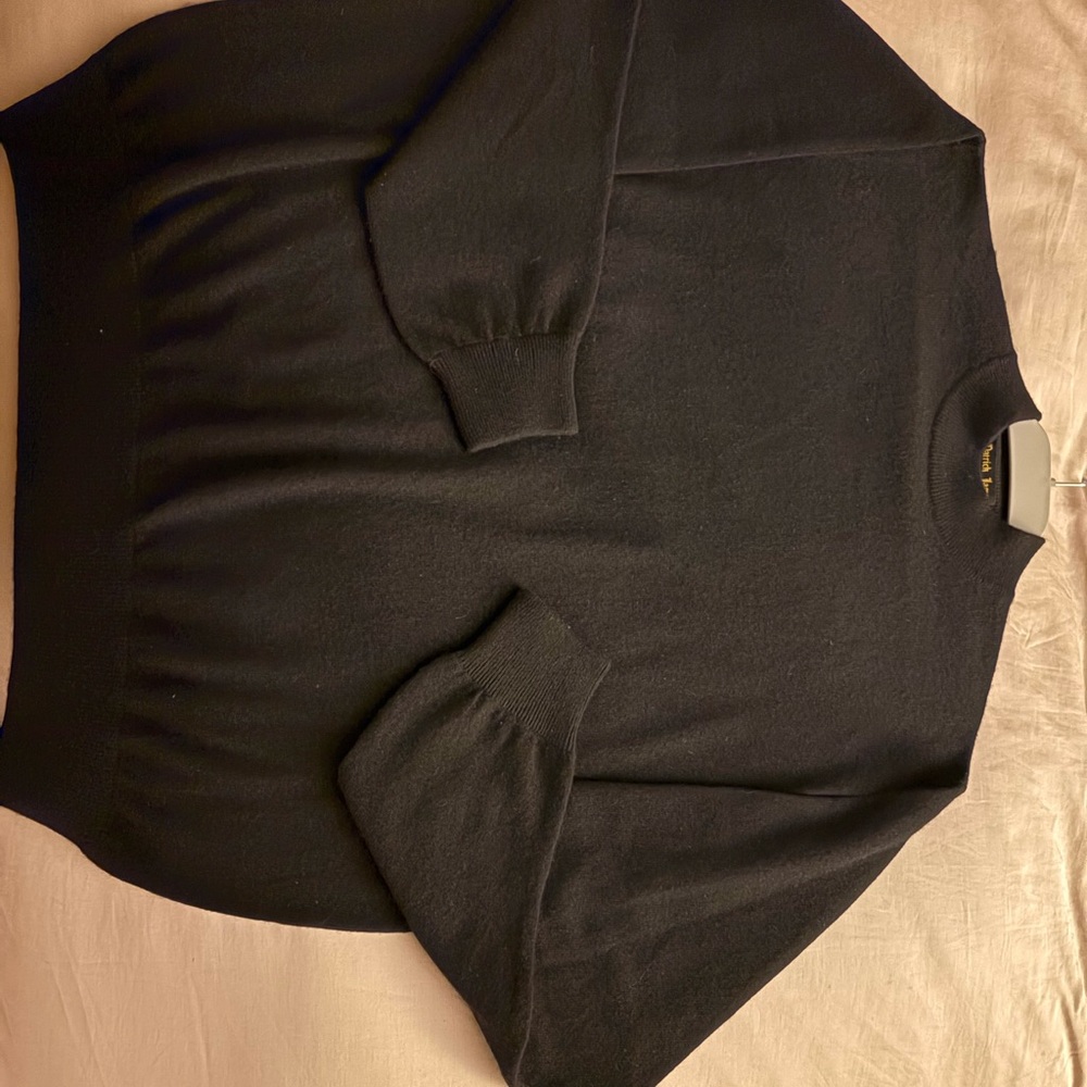 Men's Black Crewneck Sweater